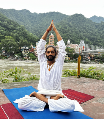 Yogi Deepak Arya